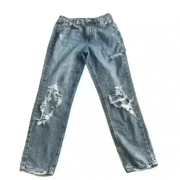 Aeropostale ripped  jeans - Picture 3 of 4